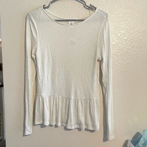 🌸3/$25🌸 White Sparkly Peplum Top